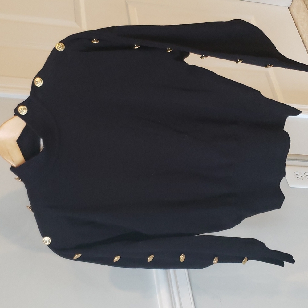 Vintage Outlander black sweater gold buttons, great condition, sz M